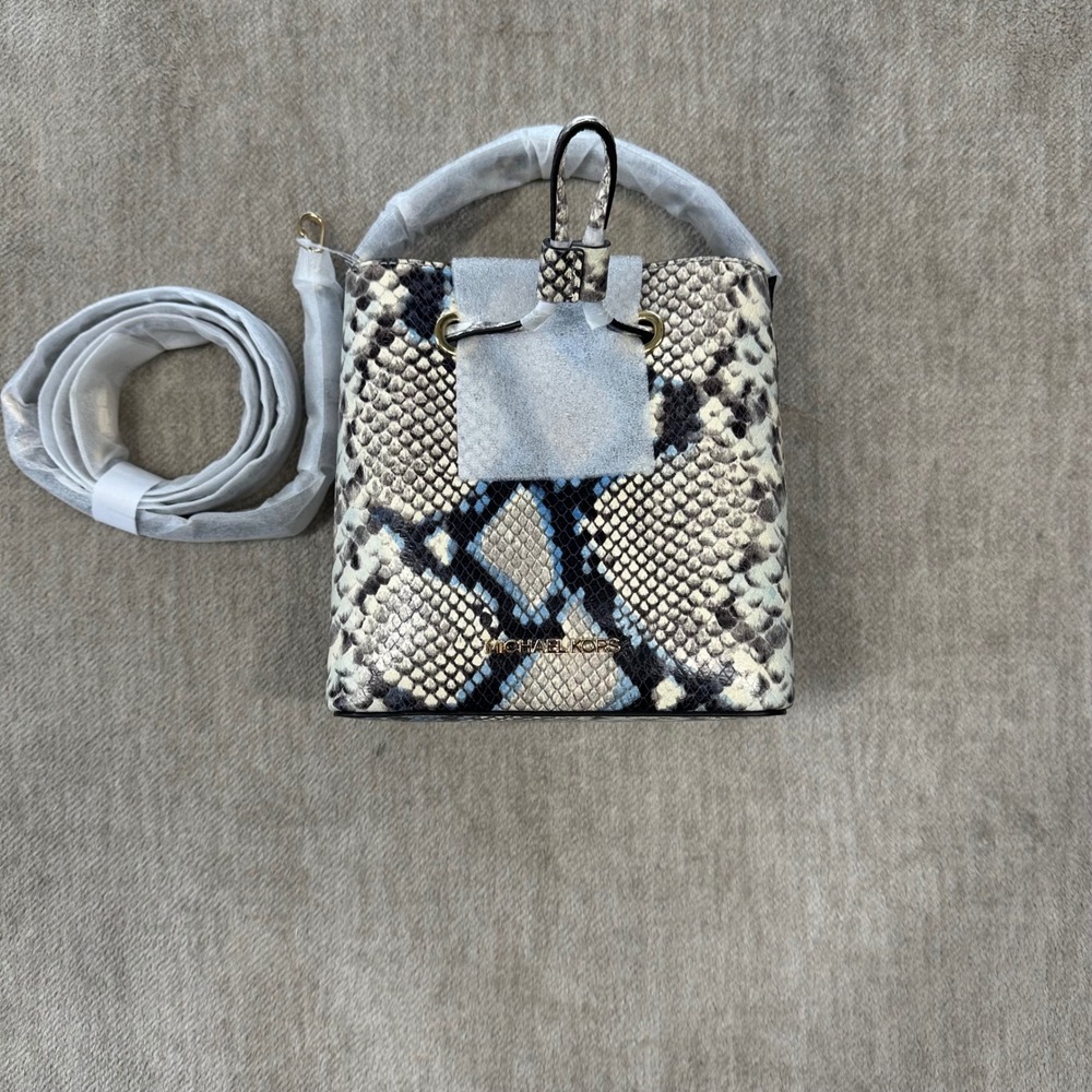 Michael Kors Snakeskin Embossed Bucket Bag and Wristlet Set Blue - Picture 2 of 14